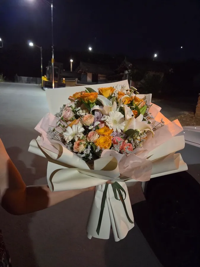 Hand-tied bouquet